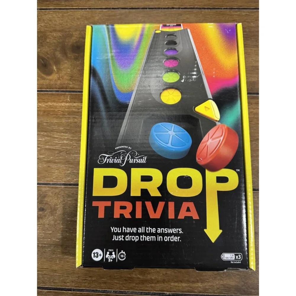DISNEY Villainous Sugar and spite & TRIVIAL PURSUIT Drop Trivia Game